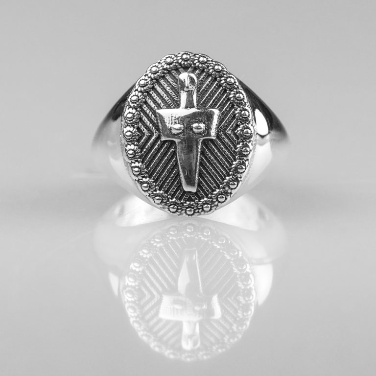 Anello Dea Madre Vista Frontale