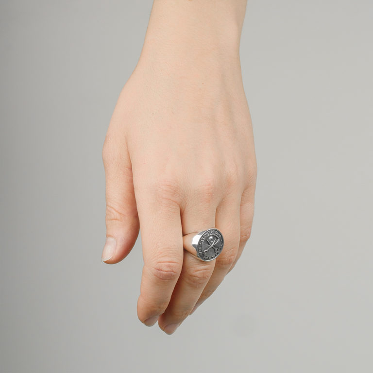 Anello Sa Mexina De S'ogu Vista Mano Anello Sa Mexina De S'ogu Vista Mano
